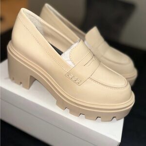 BNIB SCHUTZ Cream Lugsole Platform Loafers Size 7